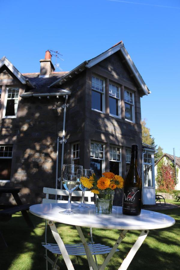 Coig Na Shee Guest House Newtonmore Bagian luar foto