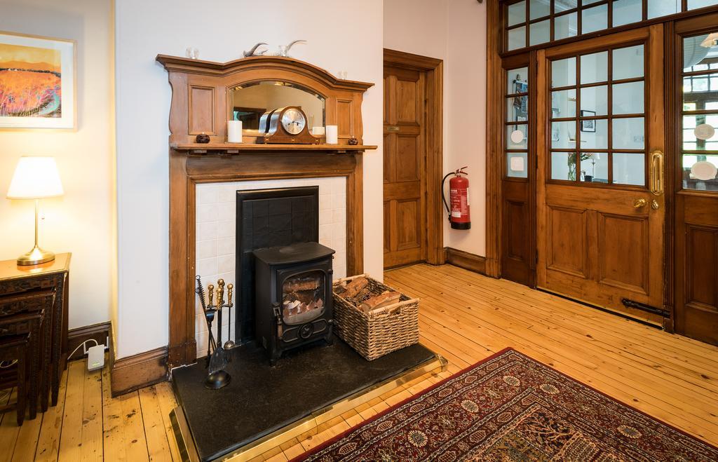 Coig Na Shee Guest House Newtonmore Bagian luar foto